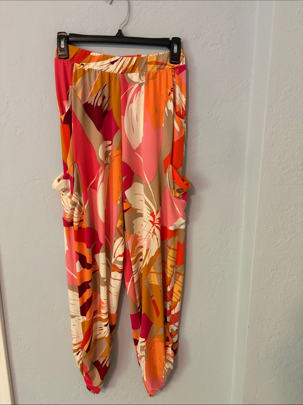 Antthony Multicolor Floral Straight Leg Pants in Pink and Orange